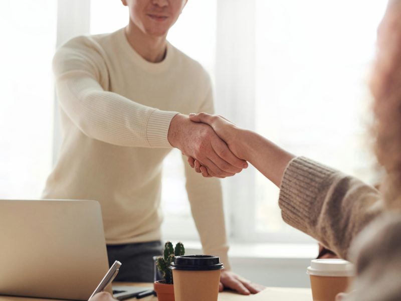 Expertise commerciale en visio sur les marchés informatique, telecom en Startup, PME et GC